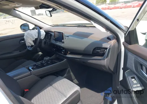 2021 Nissan Rogue Sv Intelligent Awd z USA, uszkodzony, nr VIN JN8AT3BB5MW232242